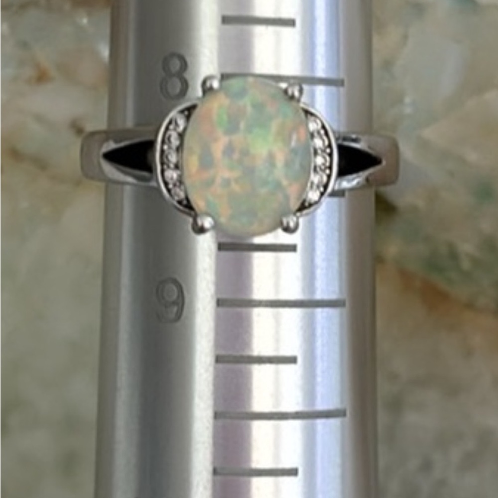 925 Sterling Silver White Opal Cocktail Ring Size 8.25